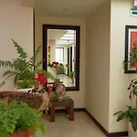 Hotel Alojate In