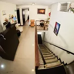 Hotel Alojate In