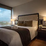 93 Luxury Suites&Residences