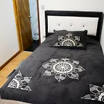 Hostal Lucas Corferias - Habitaciones Privadas