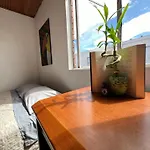 Hotel Casa Cerca A Unicentro Y Clinica Santa Fe En Usaquen