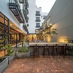 Moderno estudio en el centro de Bogotá.