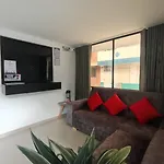 Hospedaje Silom