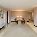 Comfort And Style In Zona G Pet Friendly