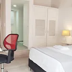 Unicentro baño y balcón privado Independiente