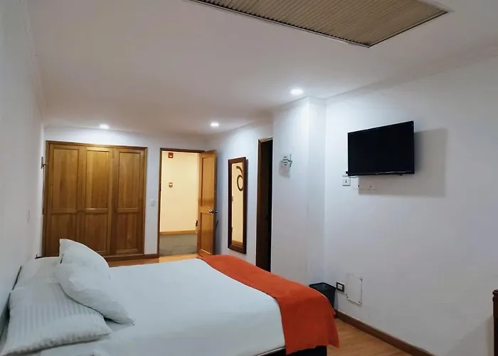 Hotel Breton Hill Parque 93