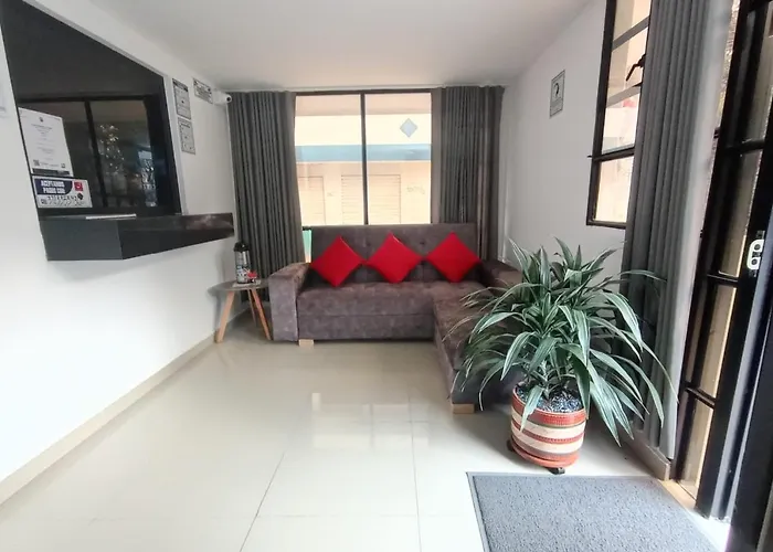 Hospedaje Silom