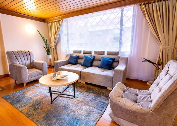 Huge Colonial House With Chimney, Luxury In The Most Exclusive Town In Bogota