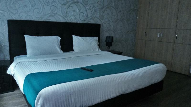 Hotel Corferias Apartaestudi 3*
