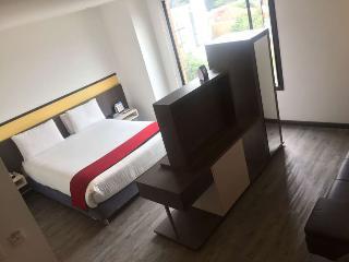 Western Calleja 4*