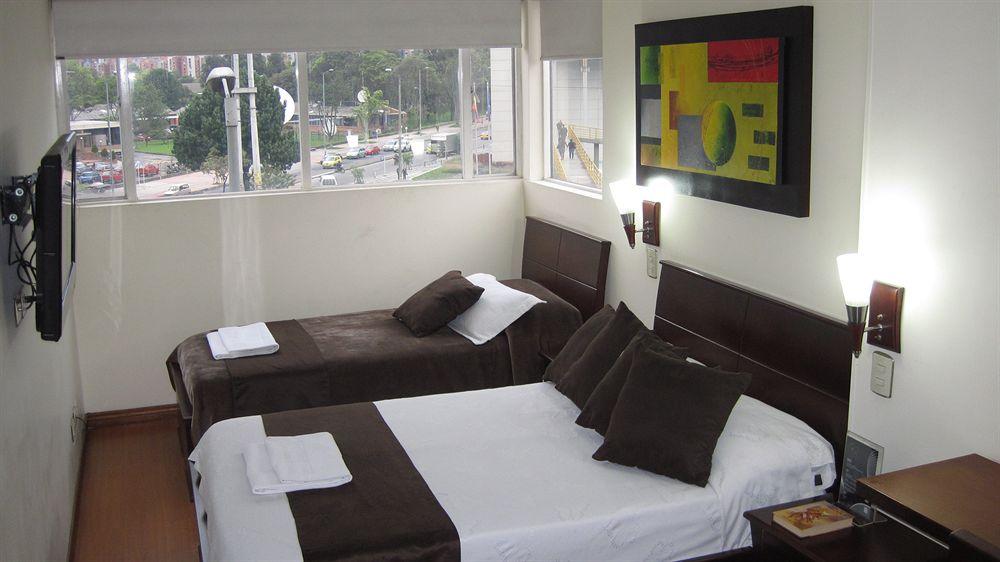 Arena Plaza 3*
