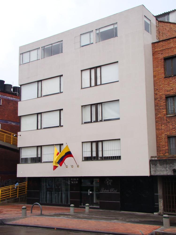 Hotel Arena Plaza 3*