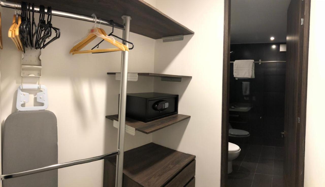 Luxury With Amenities In Chicó Apartahotel
