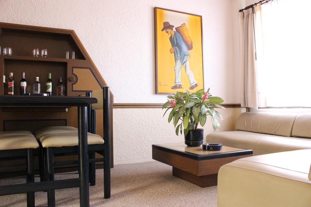 Real 85 Apartahotel