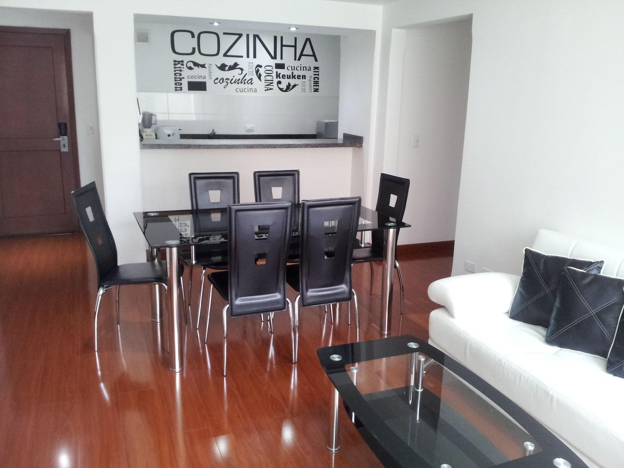 Apartahotel Cora 96 Street 4*