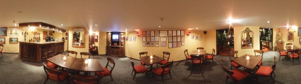 Estelar Jones Hotel
