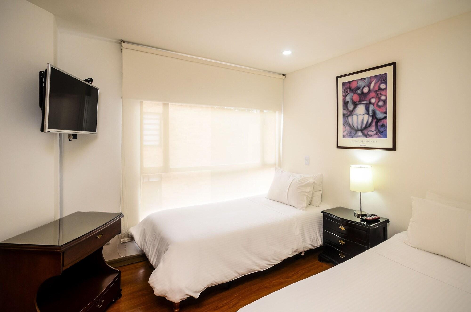 Apartahotel Travelers Fontana Plaza