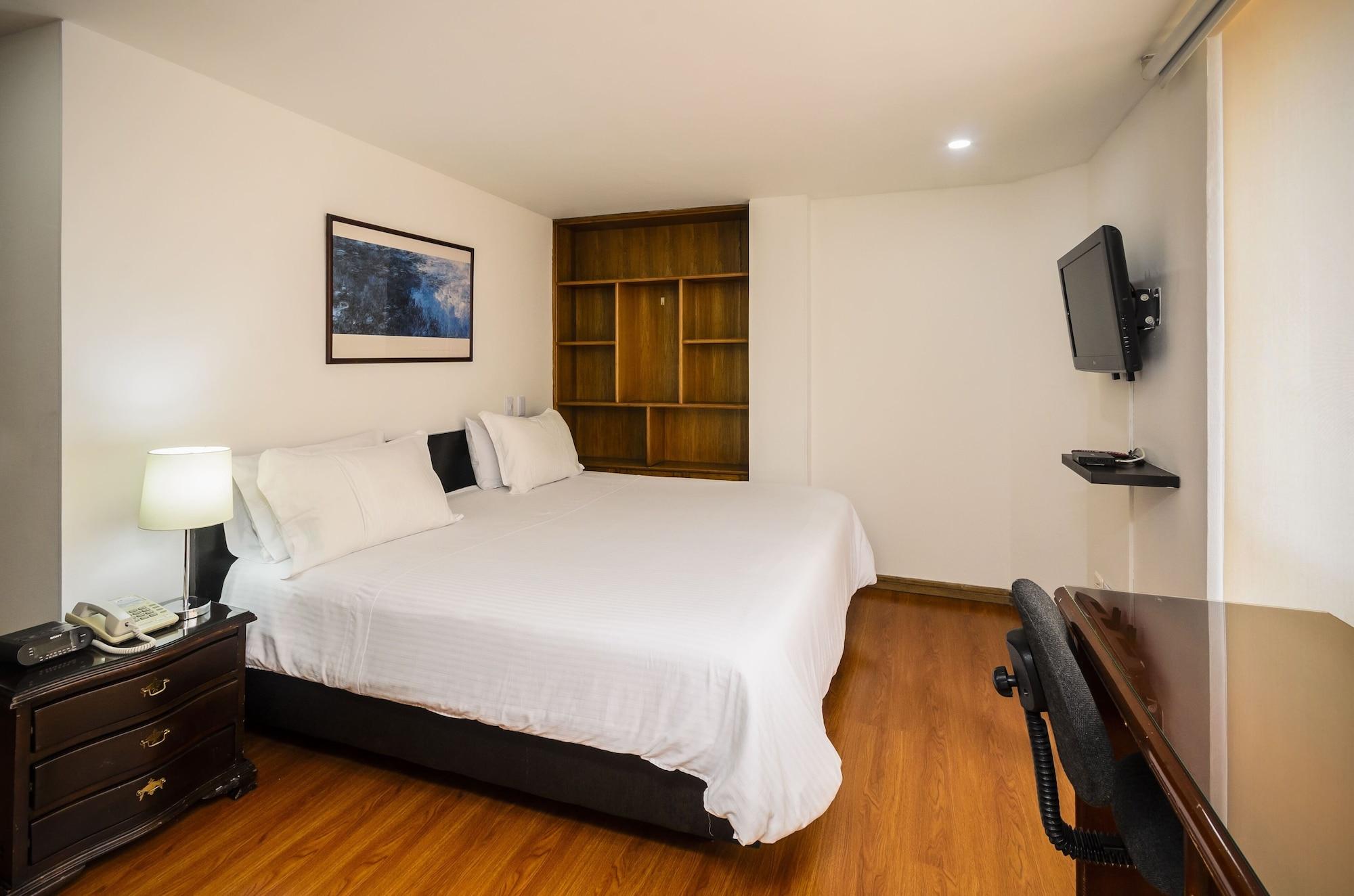 Apartahotel Travelers Fontana Plaza