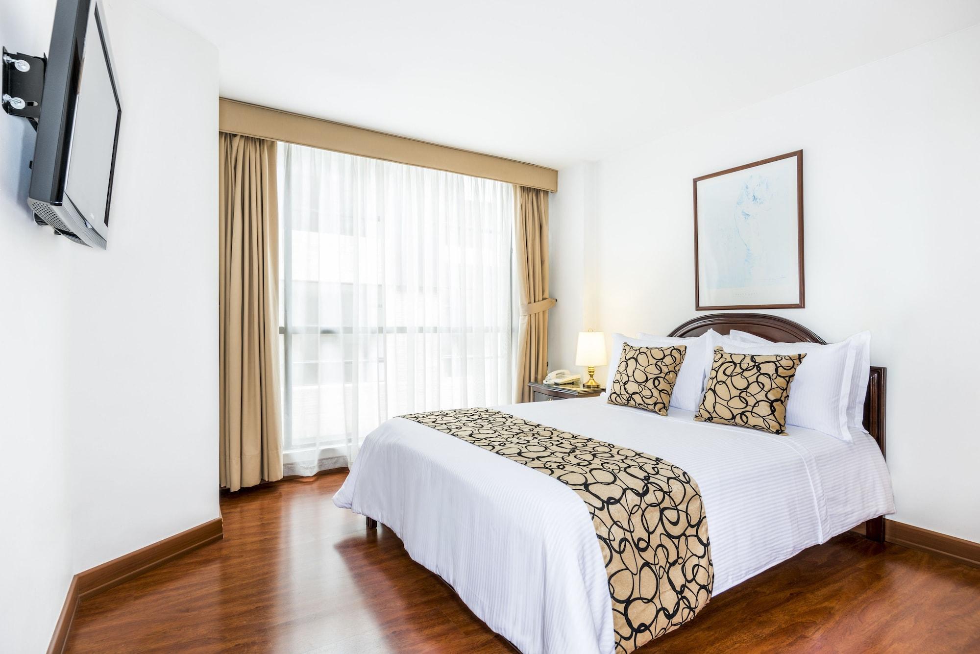 Travelers Fontana Plaza Apartahotel