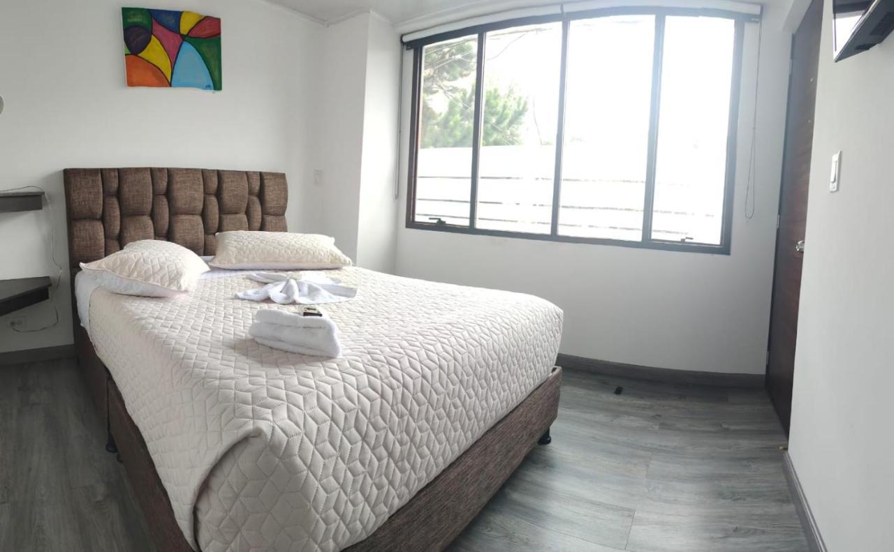 Hotel Kristal Ferial