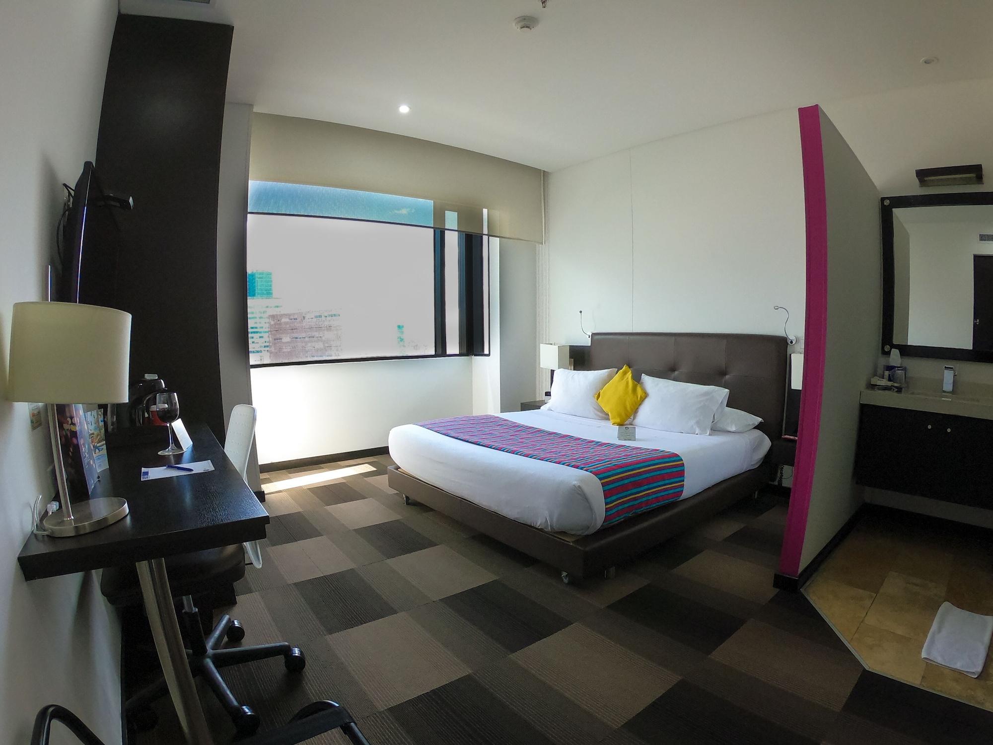 Tryp By Wyndham Usaquén 4*