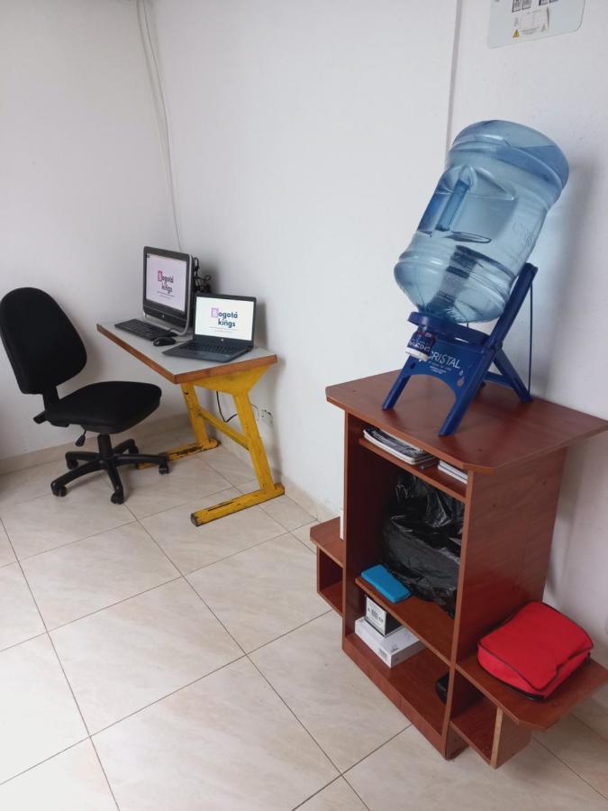 Pensión Habitación Cerca Al Aeropuerto *