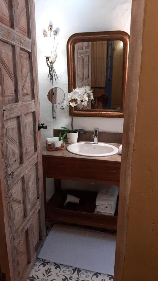 Candelaria House Boutique *
