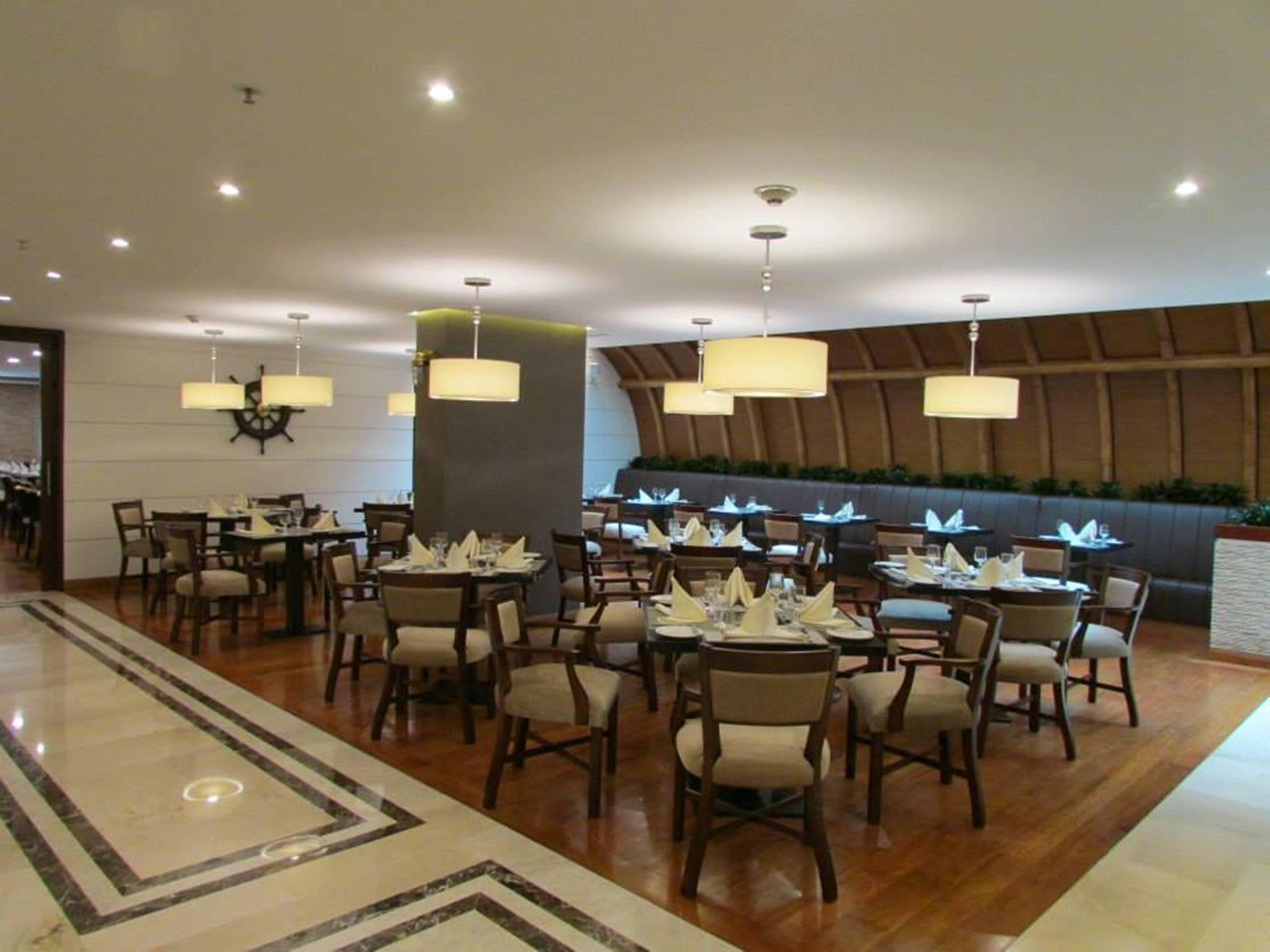 Dann Carlton Hotel 5*