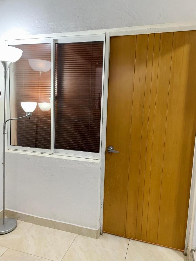 Habitación Cercana Al Aeropuerto Pensión