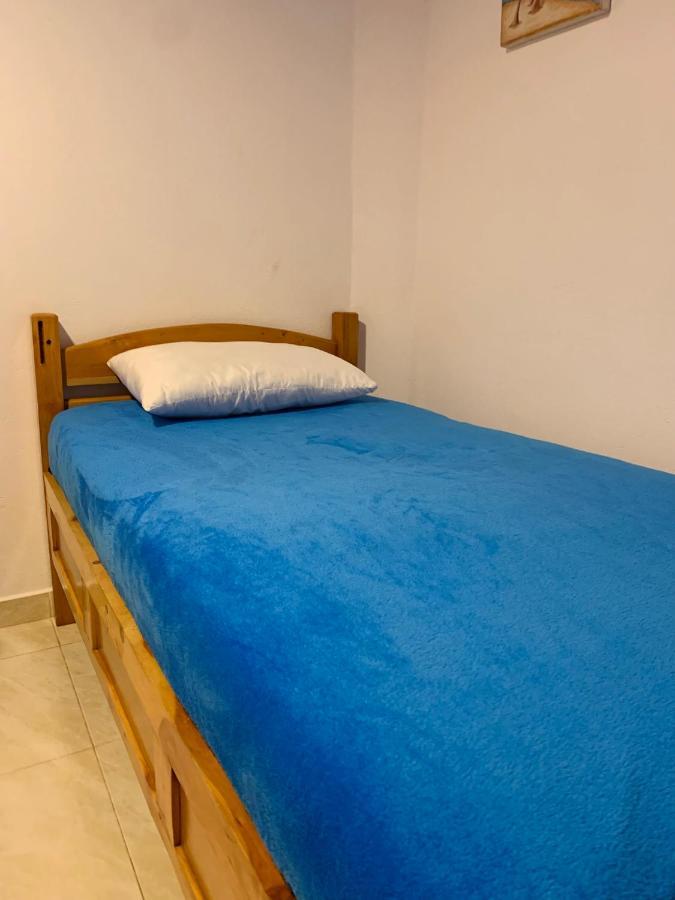 Habitación Cercana Al Aeropuerto Pensión