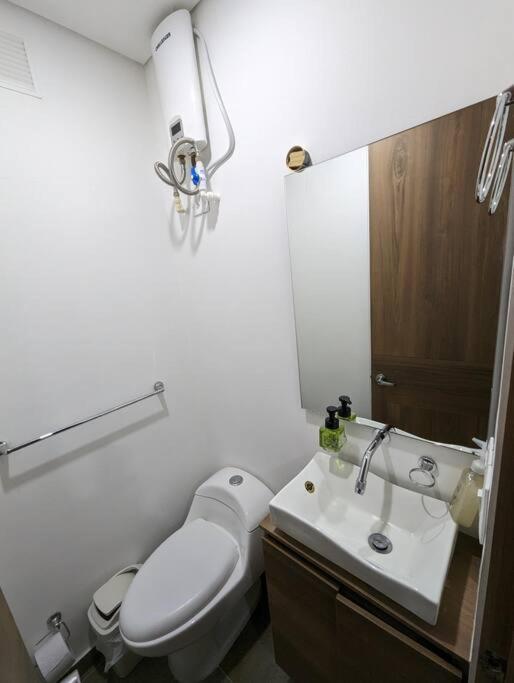Apartamento Hermoso Loft En Unicentro, Batan, Clinica Reina Sofia! Bogotá