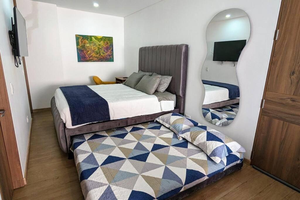 Hermoso Loft En Unicentro, Batan, Clinica Reina Sofia! * Bogotá