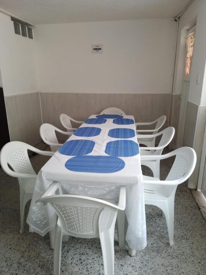 Hotel Airport Dorado *