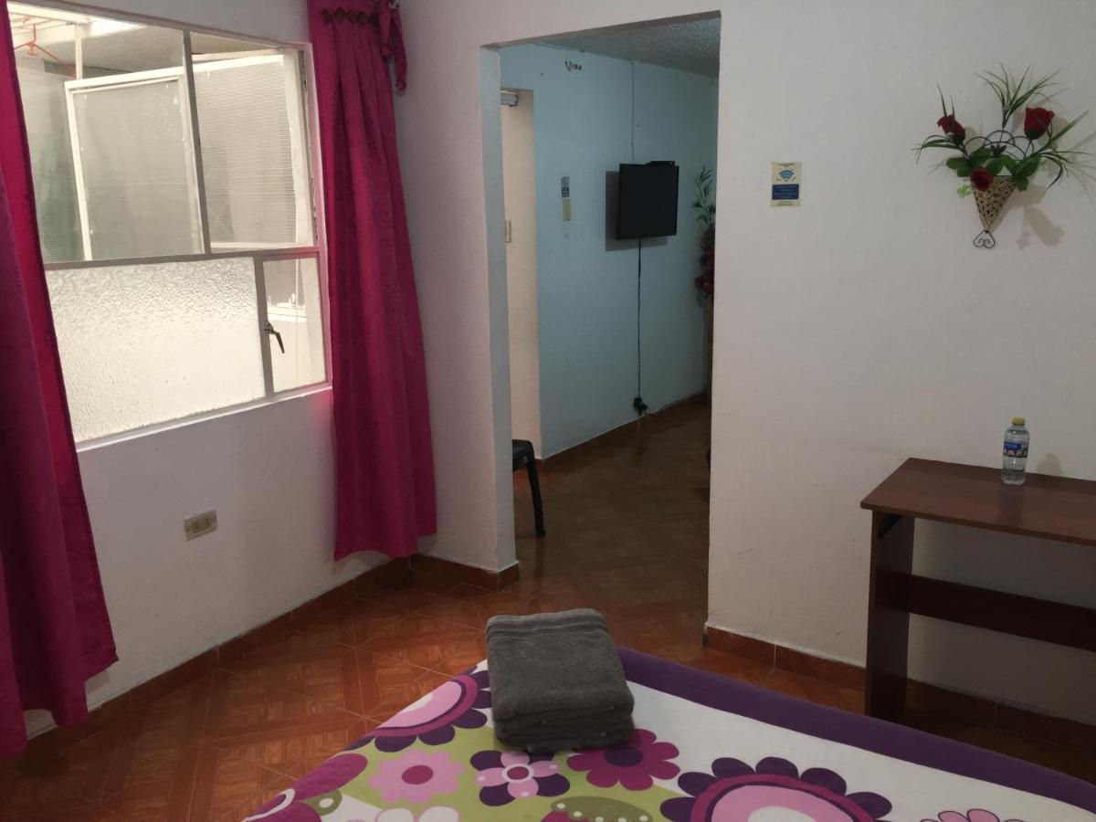 Dorado Airport Rooms&apartments Habitación en casa particular
