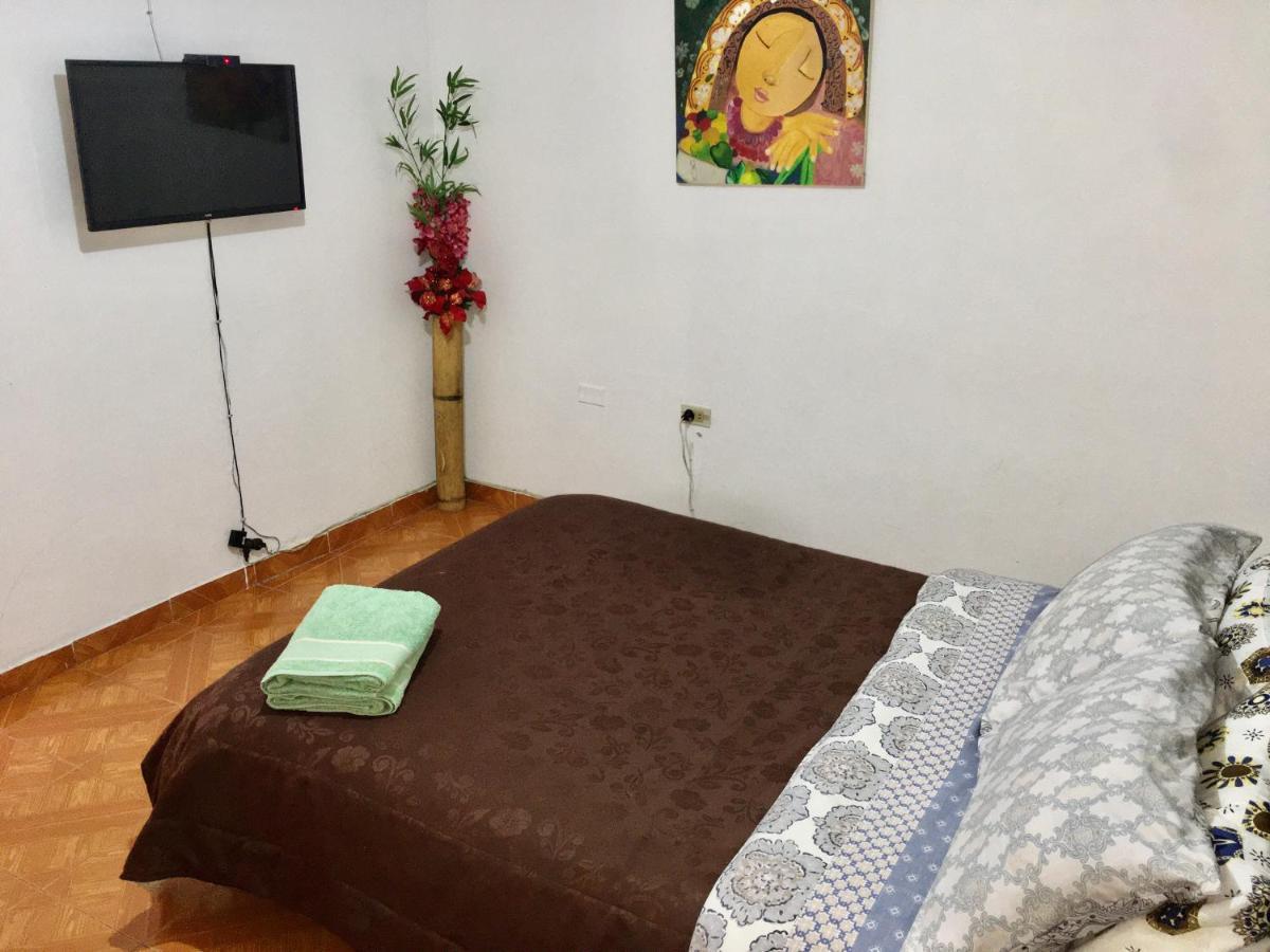 Dorado Airport Rooms&apartments Habitación en casa particular