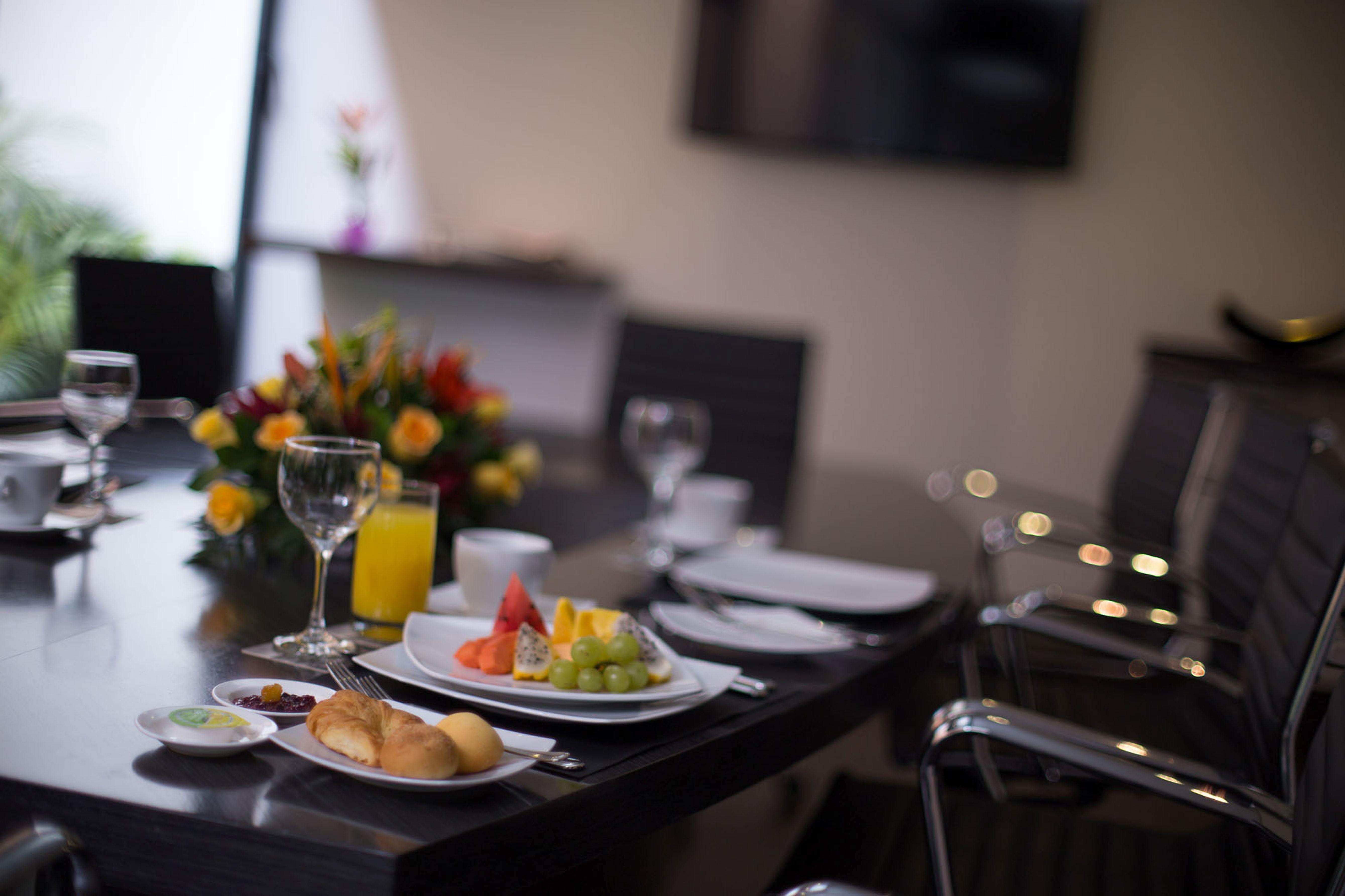 93 Luxury Suites&residences