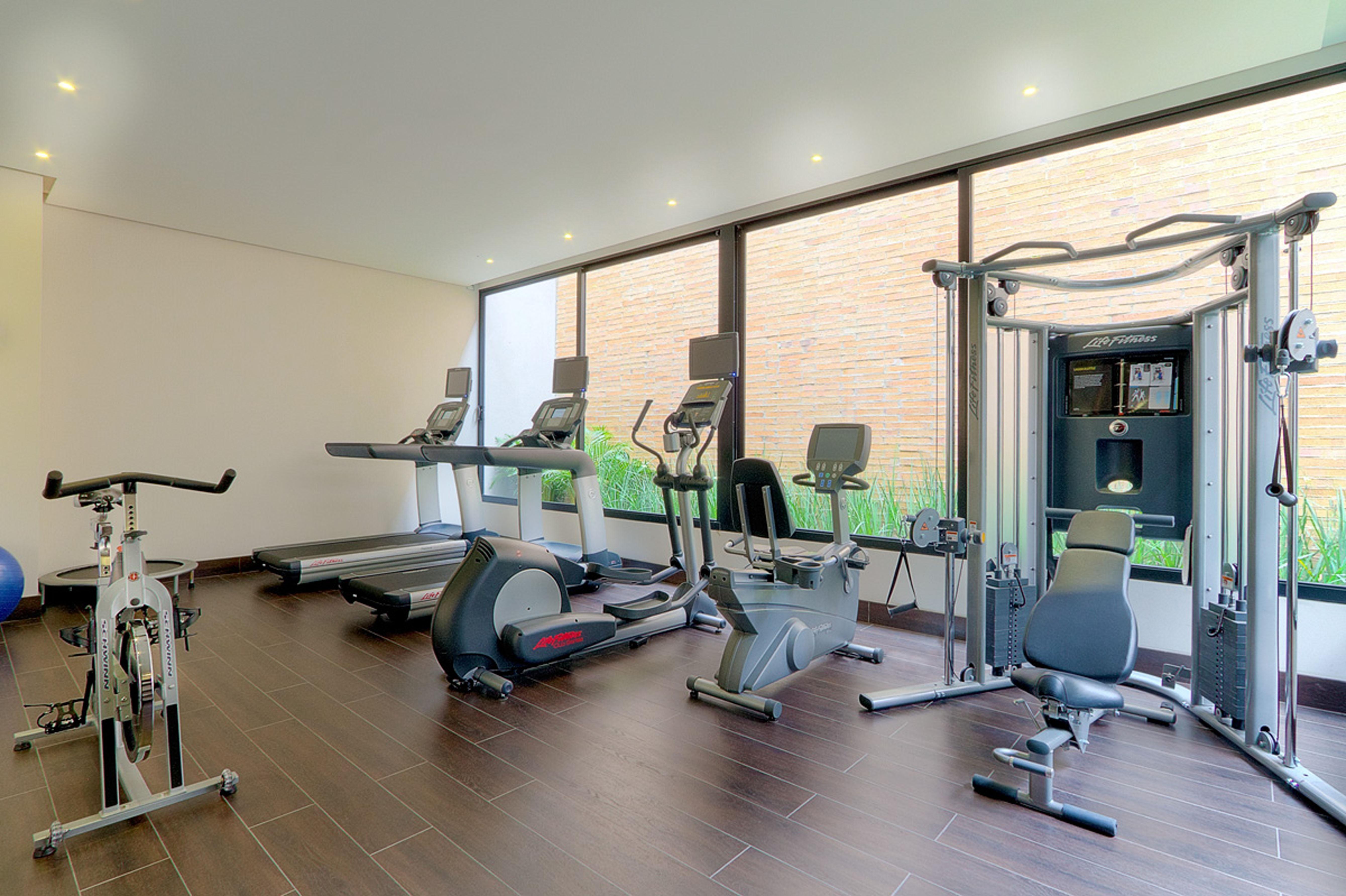 93 Luxury Suites&residences 5*