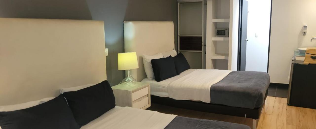 Hotel Urban Parque 93