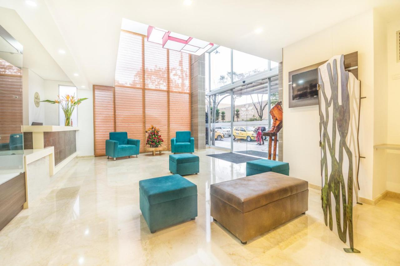Hotel Sm Grand