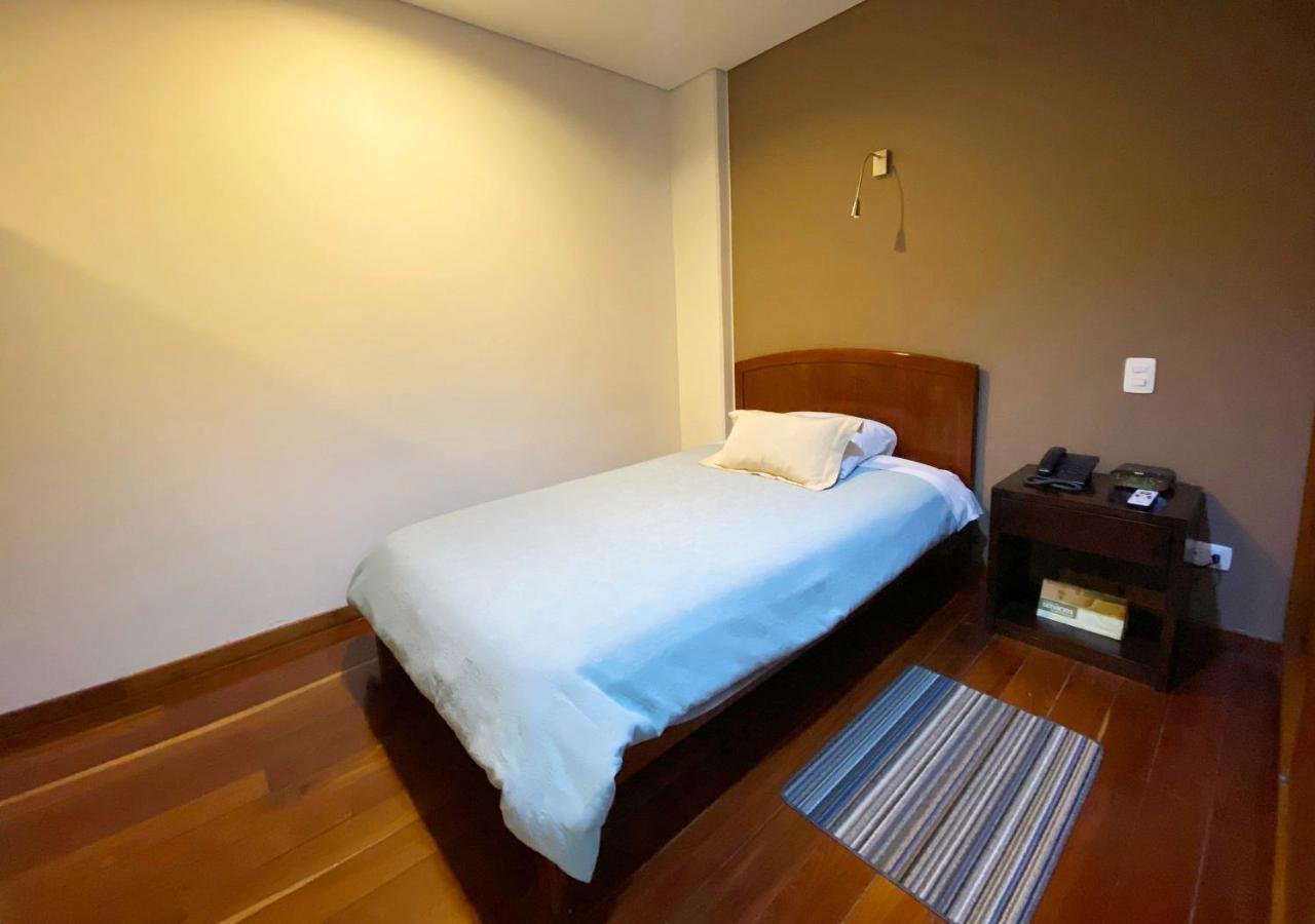 Apartahotel Apartasuites Bellhouse *
