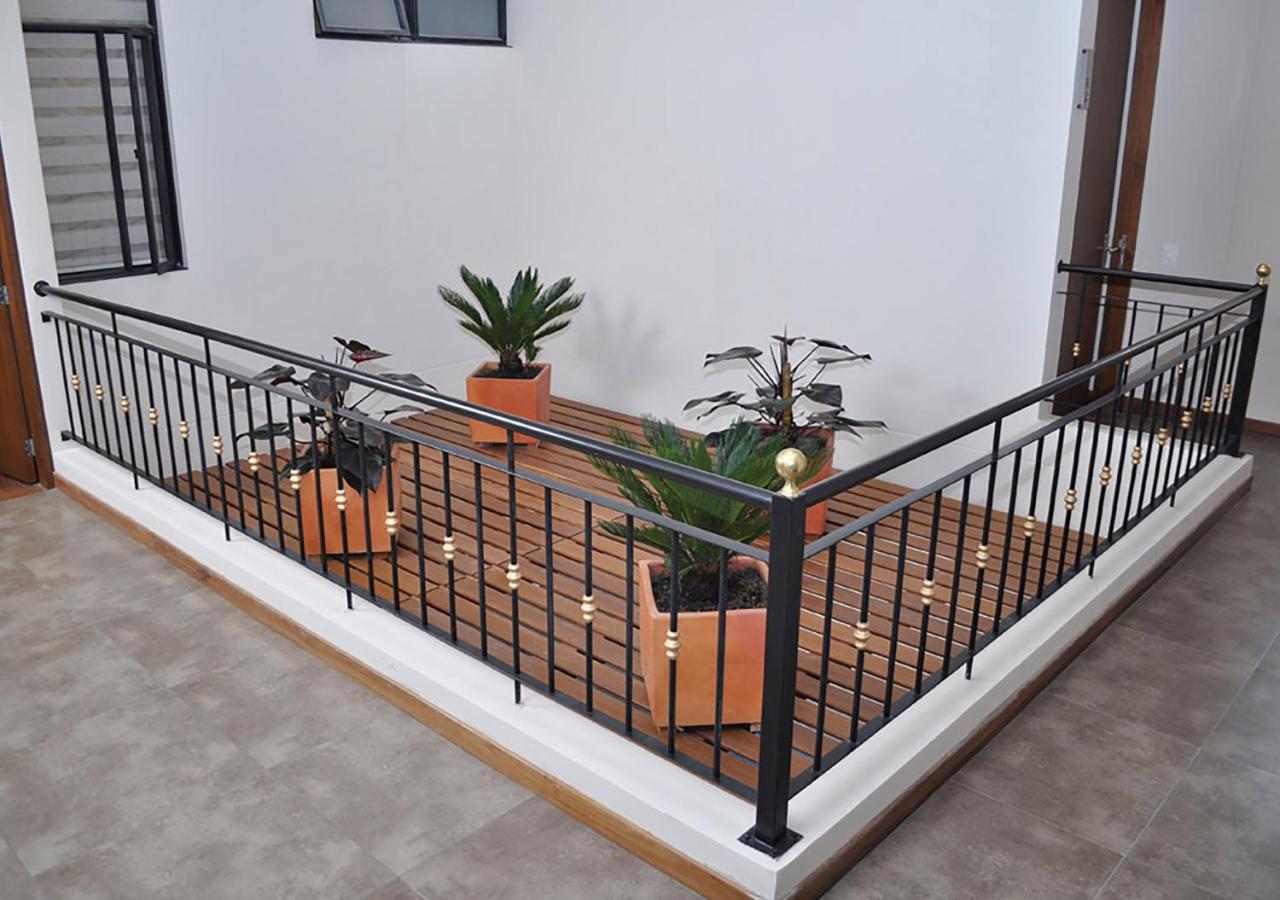 Apartasuites Bellhouse *