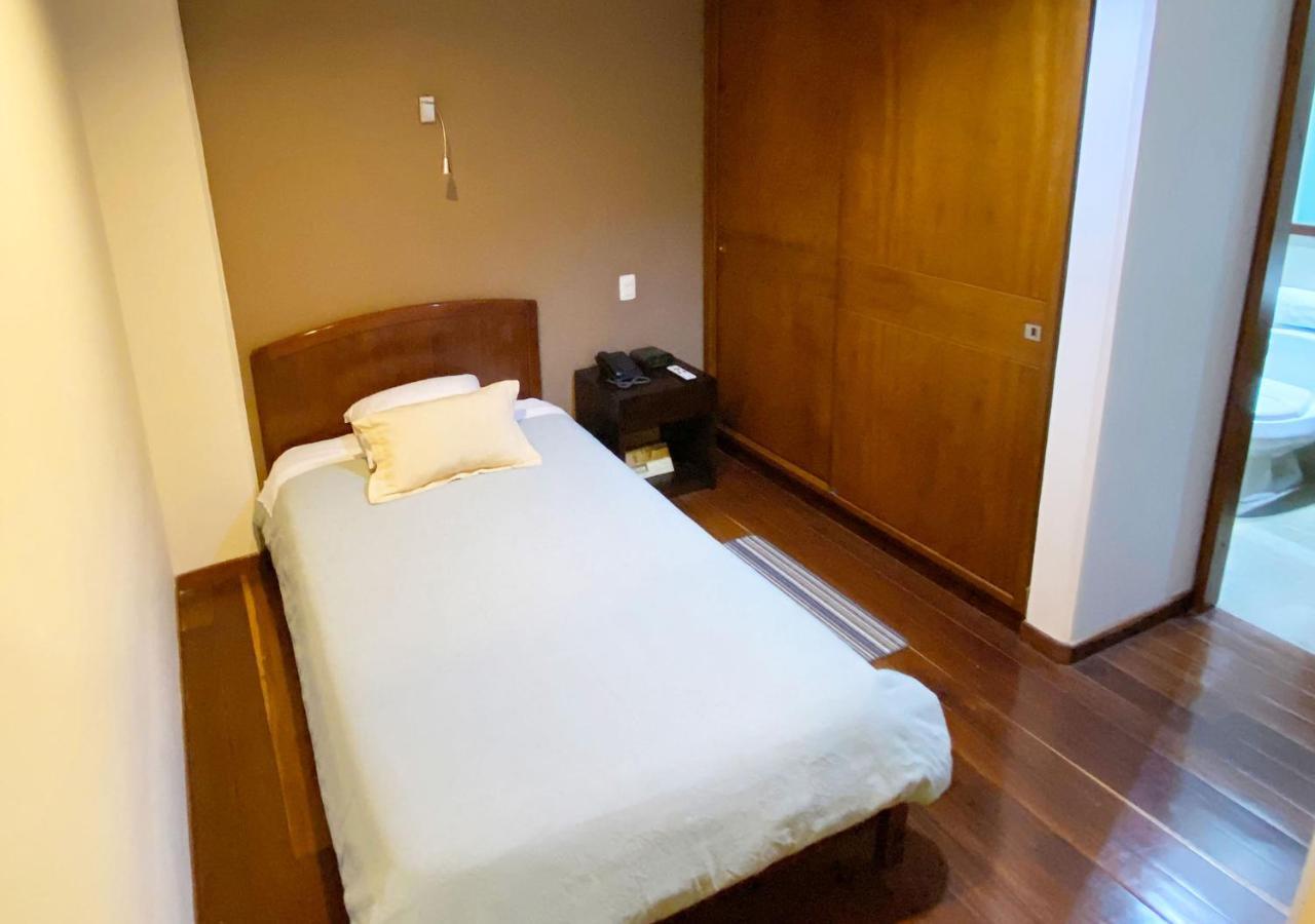 Apartasuites Bellhouse Apartahotel