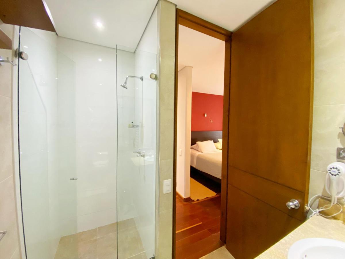 Apartasuites Bellhouse Apartahotel *