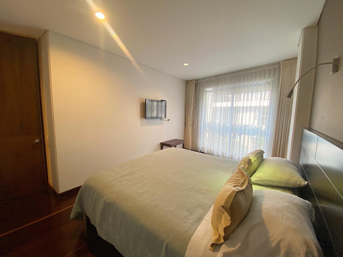 Apartasuites Bellhouse Apartahotel *