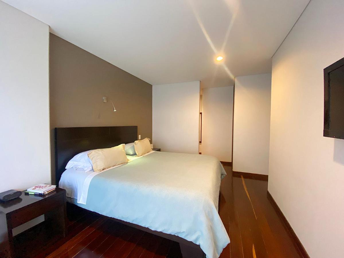 Apartasuites Bellhouse Apartahotel