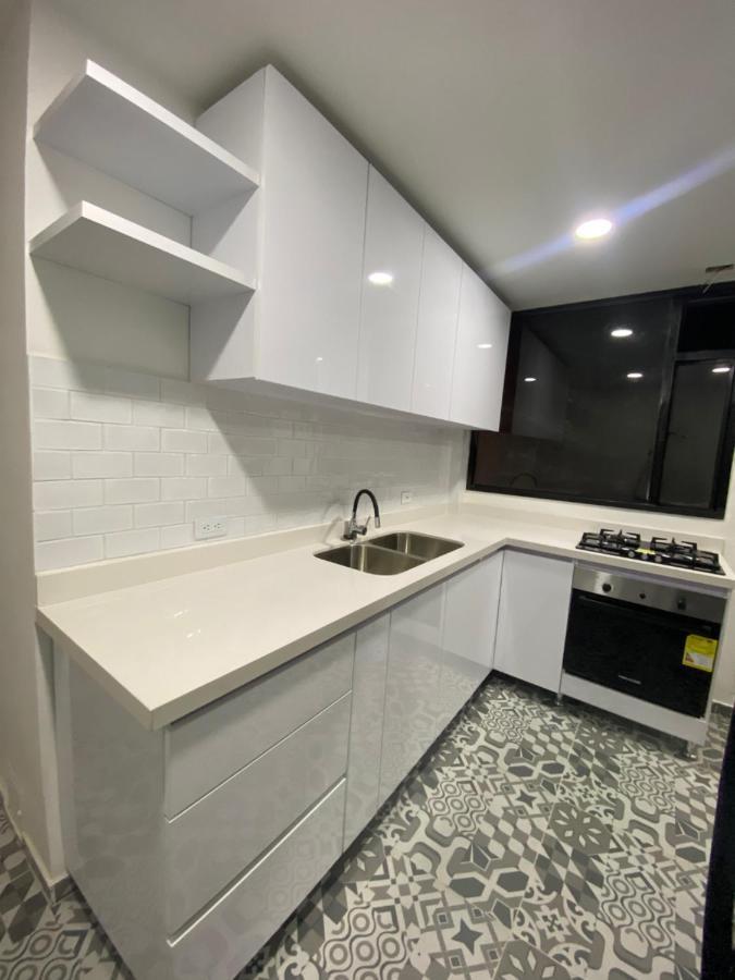 Amplio Iluminado Comodo, 3 Internet Apartamento