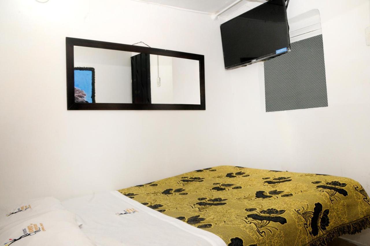 Hotel Hostal Chorro De Quevedo 3*