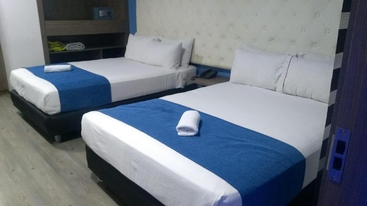 Hotel Plaza Miranda 3*