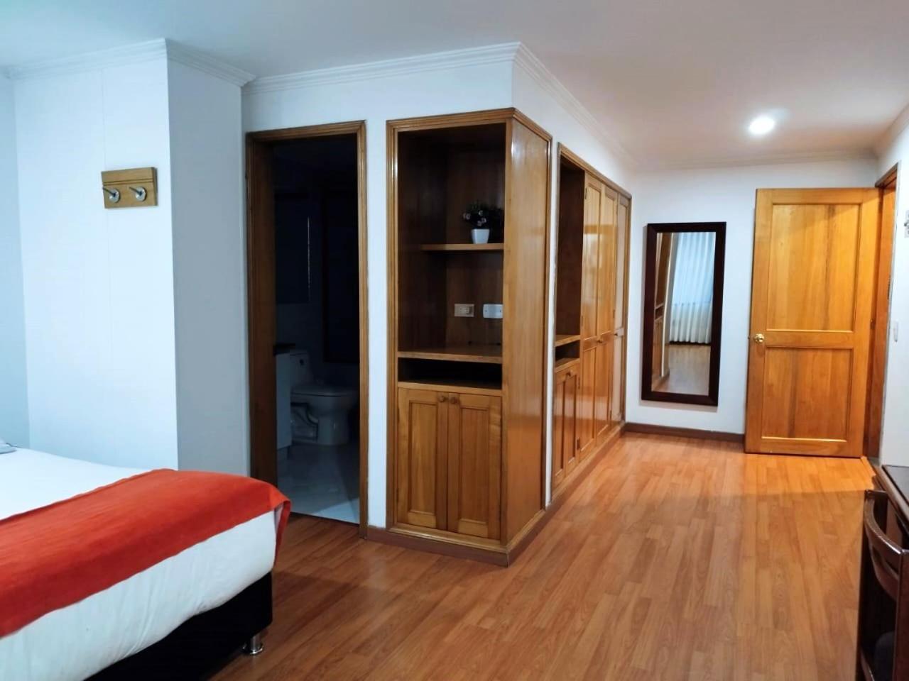Hotel Breton Hill Parque 93 3*