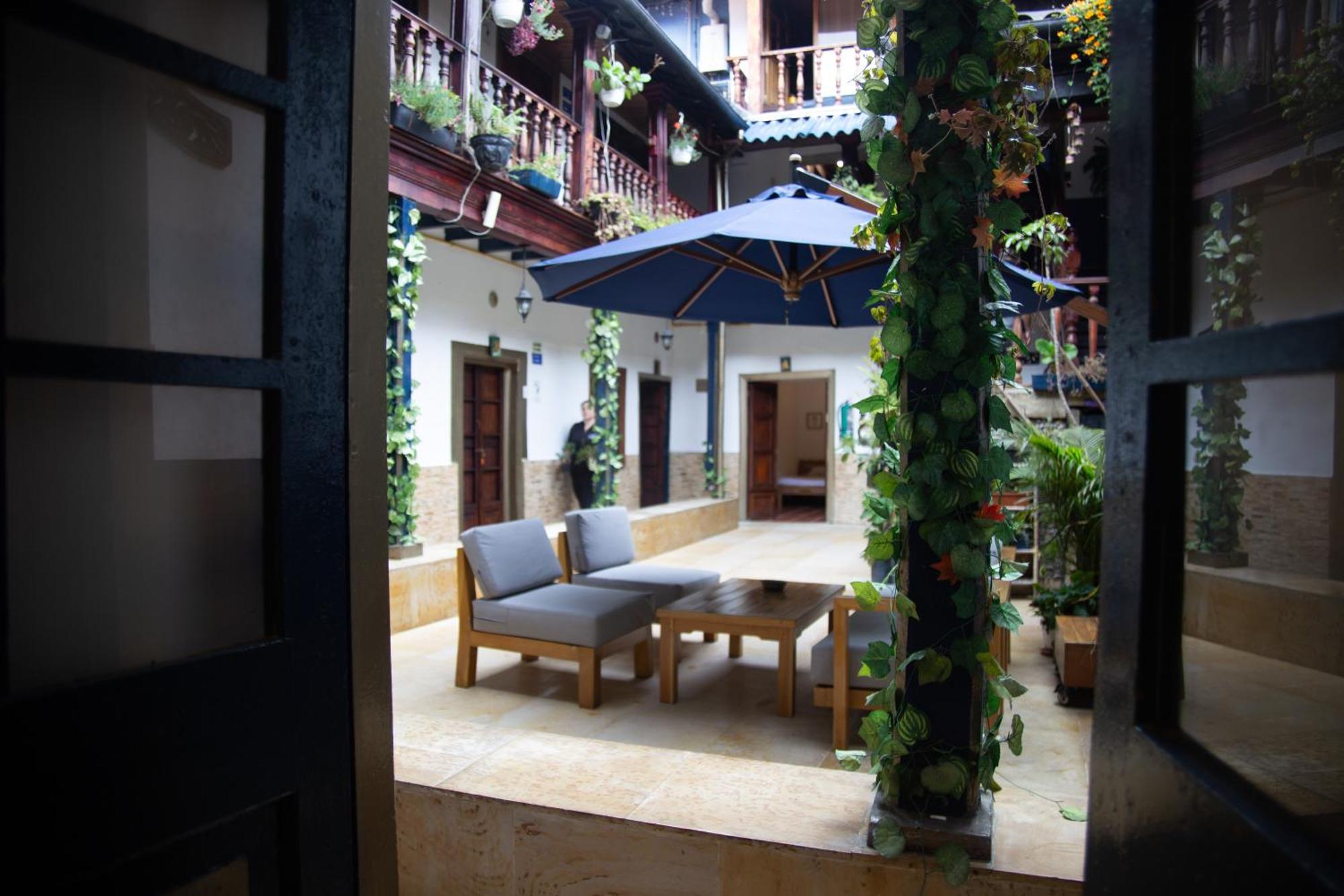 Casa Reina *